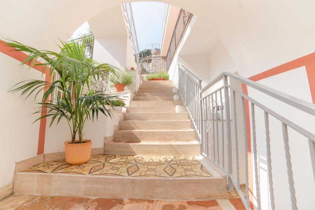 Aquarius Maiori B&B Luaran gambar
